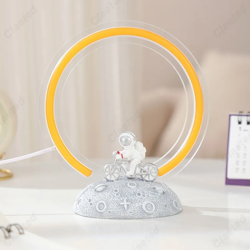 Creative LED Astronaut Night L - đánh giá và giá Decor Lighting Fixtures